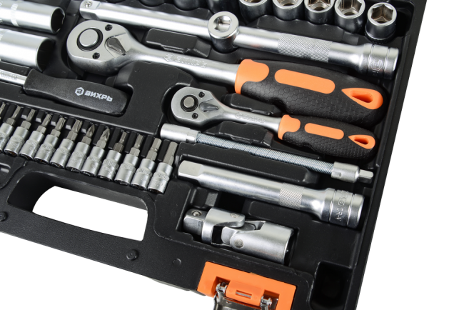 Набор инструментов, 1/2" , 1/4" , CrV, пластиковый кейс 82 предмета Вихрь